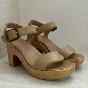 EUC Vince Noelle sandals heels 8.5 / EU 39